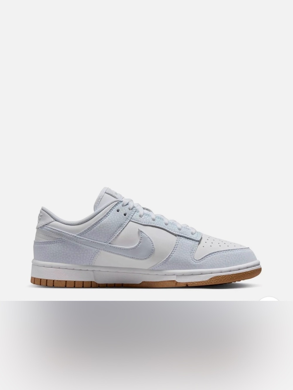 Nike Women’s Brand New Never been worn Low-Top Sneakers in White with Gum Sole
